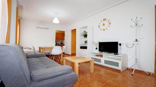 R-1835 APARTAMENTO LAS OLAS