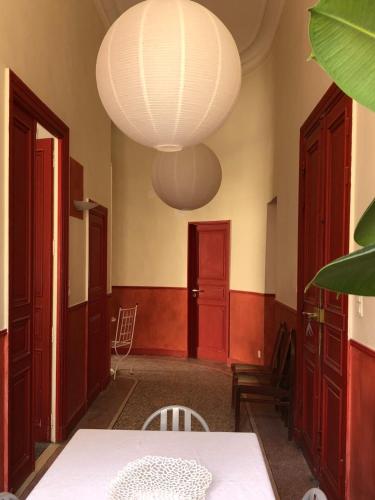 Photo de la galerie de l'établissement Grand Appartement design, Arènes, à Nîmes