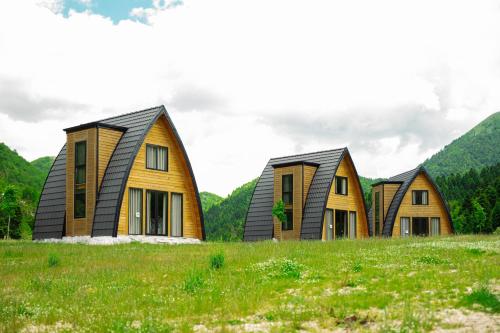 Altus Highland Lodges