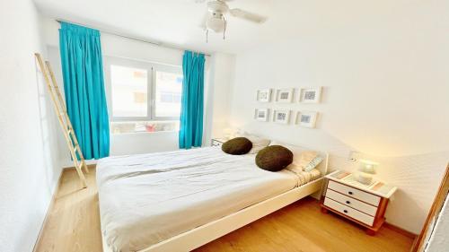 Postel nebo postele na pokoji v ubytování R-9552 apartamento sunny santa pola