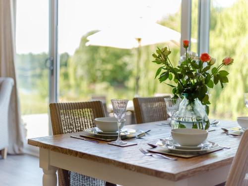 Fotografie z fotogalerie ubytování 2 Bed in Ludlow 78024 v destinaci Ashford Carbonell