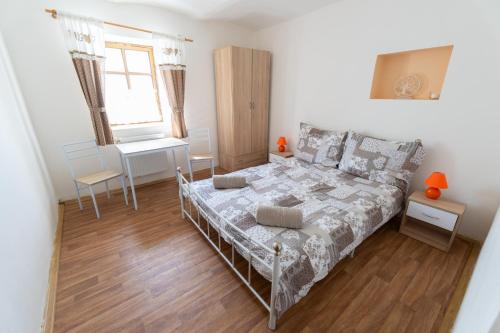 Postel nebo postele na pokoji v ubytování ROSE COTTAGE (sleeps 4)