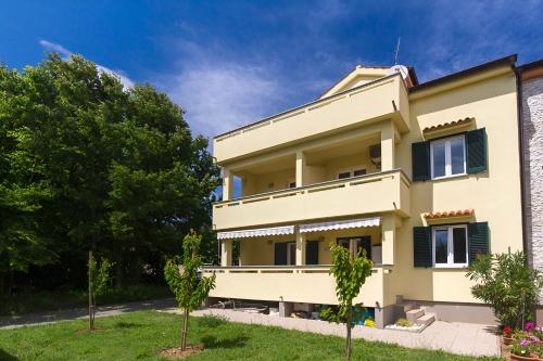 Apartments Ada