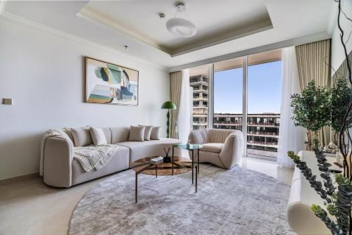 Elegant 1BR Apartment with Private Beach Access!