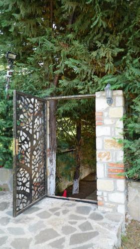 Gallery image of Hotel Natali in Dhërmi