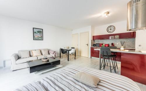 Chic appartement, coeur de Saint Tropez, Place des Lices