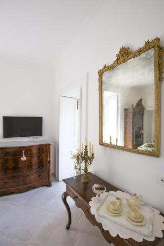 Μια τηλεόραση ή/και κέντρο ψυχαγωγίας στο Relais Palazzo Cacace