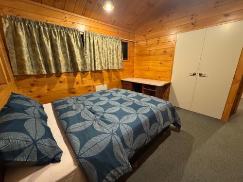 Katil atau katil-katil dalam bilik di The Wood House