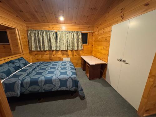 Katil atau katil-katil dalam bilik di The Wood House