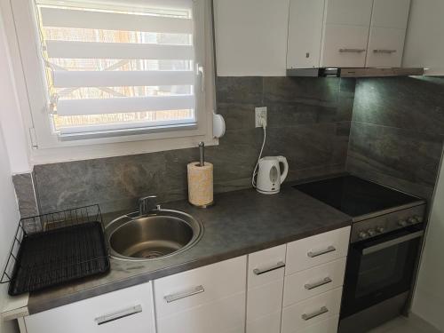 Dapur atau dapur kecil di Eleven And A Half apartment Superior