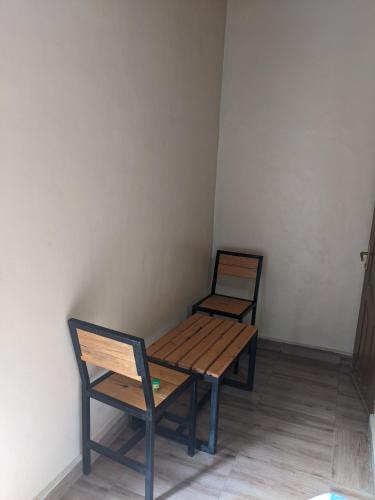 Φωτογραφία από το άλμπουμ του Downtown guest house σε Butare
