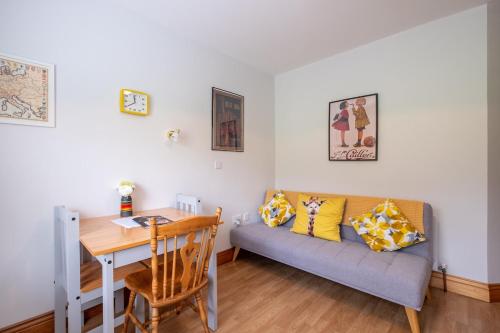 Posezení v ubytování Galway - 1 Bed Guest Flat