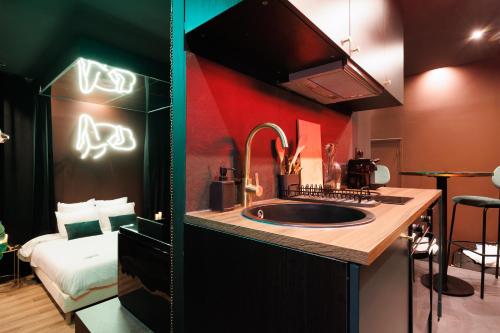 Love Room Marseille - Aphrodisia photo 4