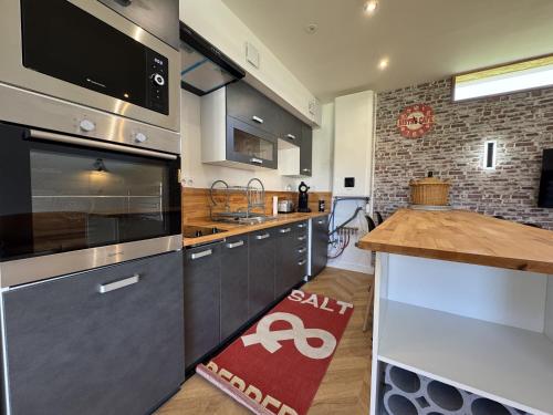 Photo de la galerie de l'établissement la Suite - 5pers - Piscine - Rêve au Mans, à Changé