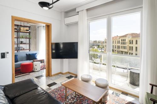 AiR YMCA Square Apartment