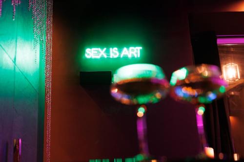 Love Room Marseille - Aphrodisia photo 22