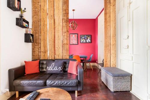 Explore Lisbon from an Artistic Alfama Home