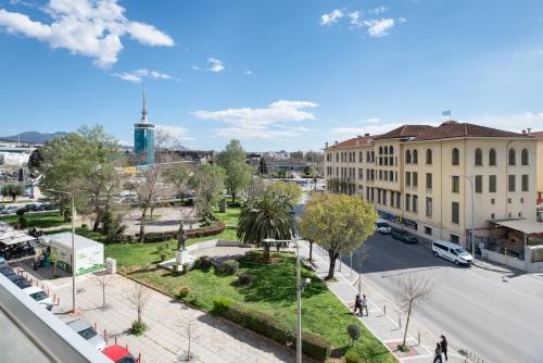 AiR YMCA Square Apartment