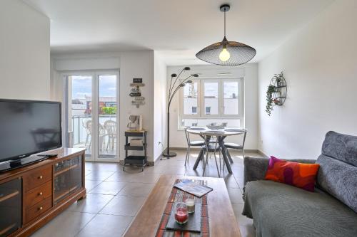 Dans les étoiles - 2 bedroom with free parking near to the city center