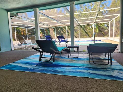 Posezení v ubytování Largo, Fl Pool Patio 8 Beds Close to Beach