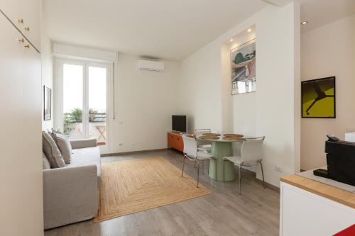 Bright apartment with view