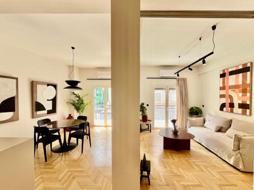 Chic Central Gem Walk to Acropolis in 10 minutes