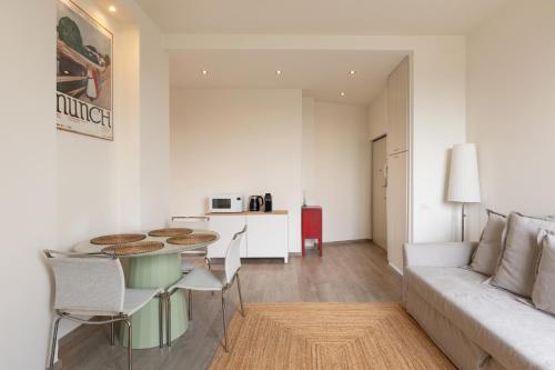 Bright apartment with view