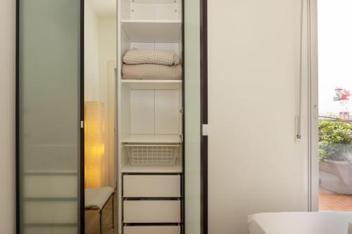 Bright apartment with view