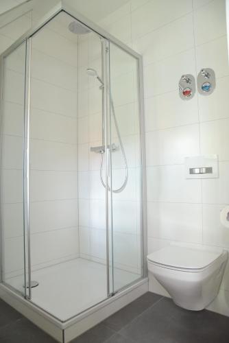 Ένα μπάνιο στο Buschschänke Lomnitz - Appartements