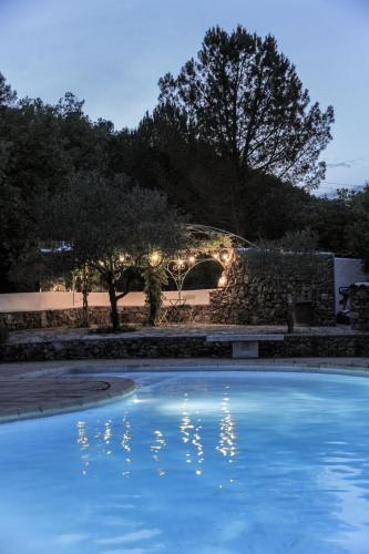 Beautiful duplex apartment in a farmhouse in Provence Verte VAR