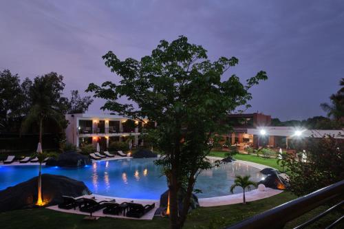 La alberca dentro o cerca de Hôtel Keparanga Saly