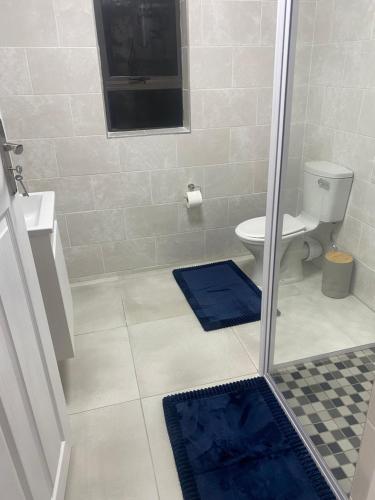 Ένα μπάνιο στο EThembeni Guesthouse
