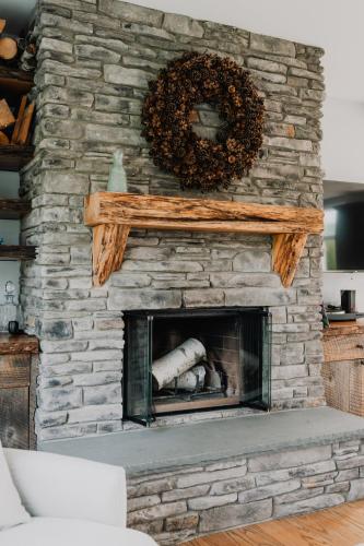 Φωτογραφία από το άλμπουμ του Elevated Catskills Getaway On 15-acre Private Farm σε Parksville