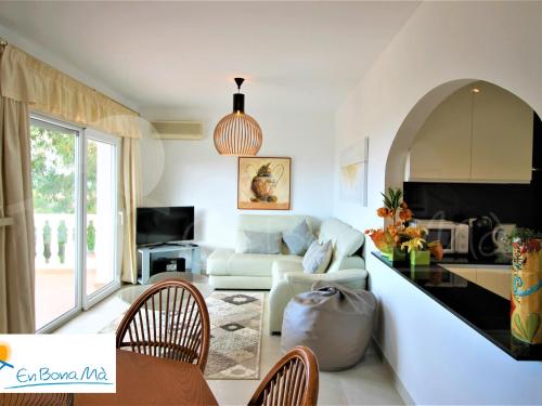 Maison à Roses avec piscine privée et vue pour 7 personnes.