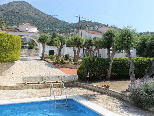 Maison à Roses avec piscine privée et vue pour 7 personnes.