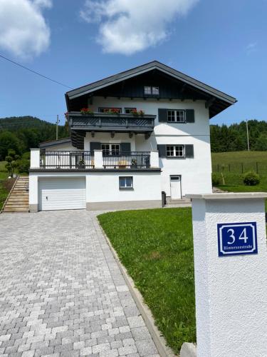 Gambar di galeri bagi Appartement Bergblick II - MODERN LIVING di Faistenau