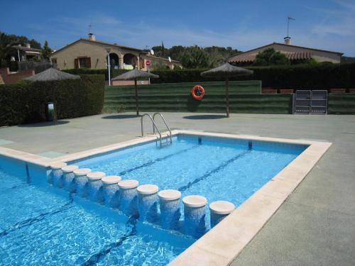 Charmante maison avec jardin, proche plage, piscine commune, accepte animaux - L'Estartit