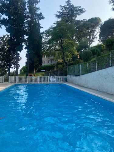 Fotografie z fotogalerie ubytování Clim Jardin et parking privé -piscine tennis et Park Vue mer v Grasse
