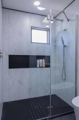 Ένα μπάνιο στο Luxury Tempe rental walk to downtown
