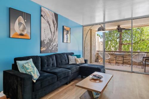 Χώρος καθιστικού στο Primo Scottsdale Location - Heated Pool & Parking