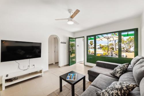 Apartamento BANDAMA nº 5, recién renovado, newly renovated bungalow, Los Pocillos, Tías