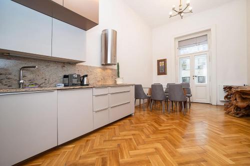 Museum Quarter Elegance Suite