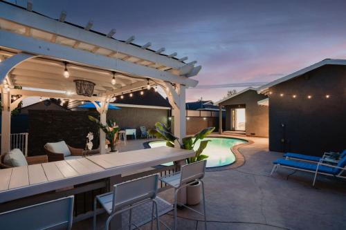 La alberca dentro o cerca de Coastal Lagoon - Pool Heating - Games - Air Hockey