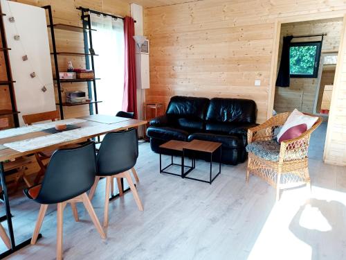 Χώρος καθιστικού στο New modern 80 m2 house, peaceful haven, 10' from RER B