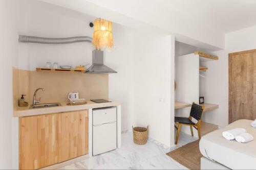 Athina Rooms - Lounge Apartments photo 3
