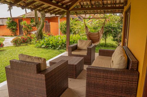 Taman di luar Mar Paraíso Hotel