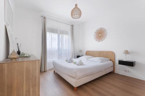 Apartment with garden near the beach