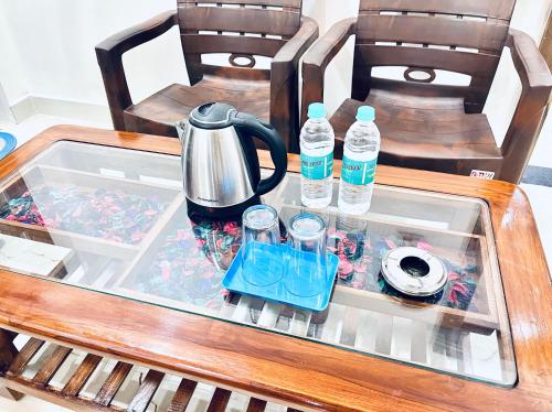 Tetera y cafetera en Manya Palace