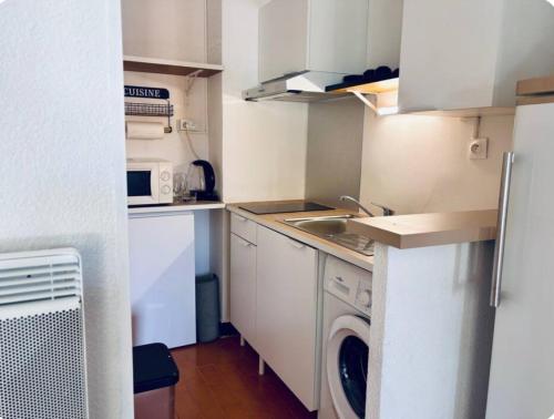 Photo de la galerie de l'établissement Studio cosy, terrasse & plage à pied - Parking, à Argelès-sur-Mer