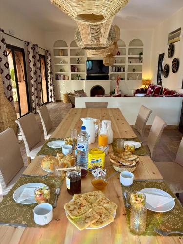 Comida en o cerca de este hostal o pensión